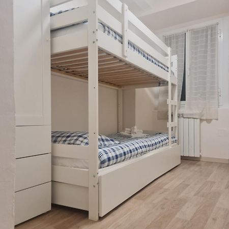 Ferienwohnung Trilocale Nel Centro Di Sampierdarena Genua Exterior foto